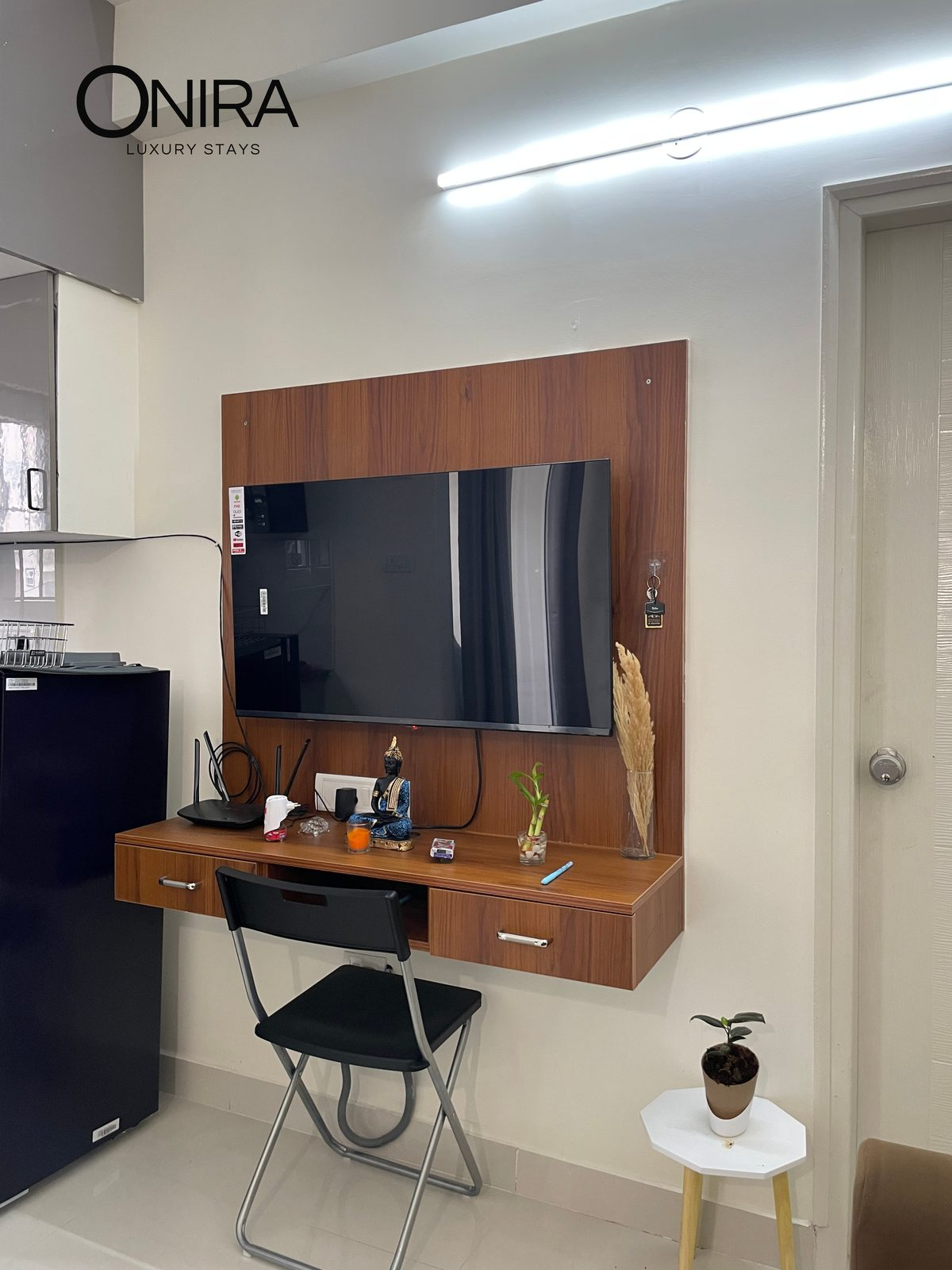 Onira Room