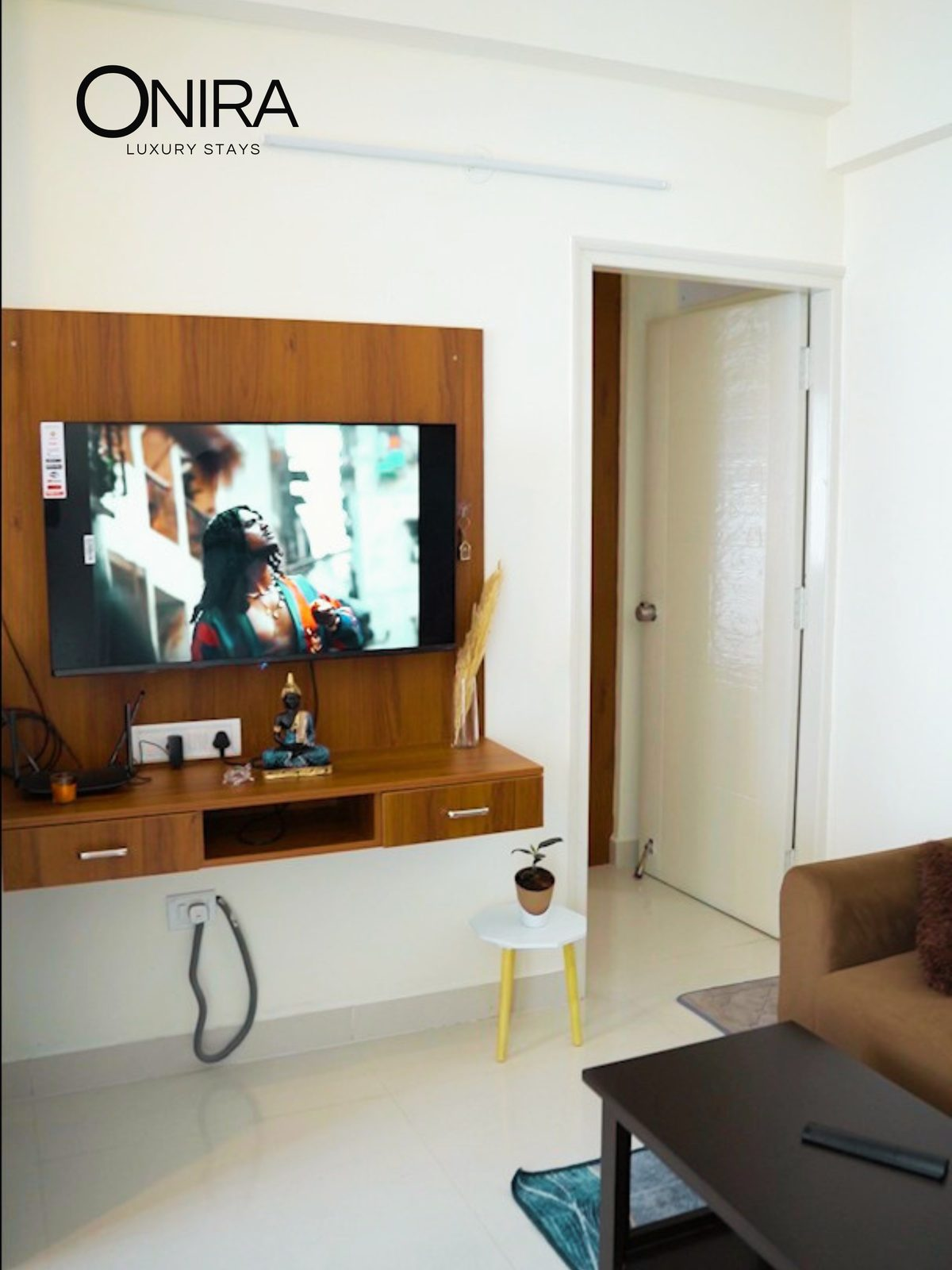 Onira Room