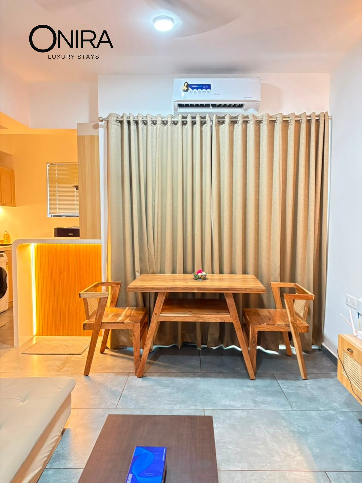 Onira Room